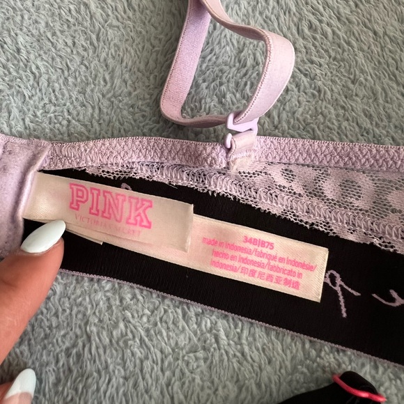 VICTORIAS SECRET • Bundle of 2 push-up bras, Size 34B - Picture 4 of 7